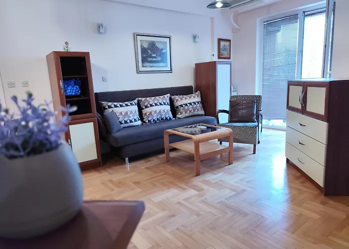Simon\'S Apartment